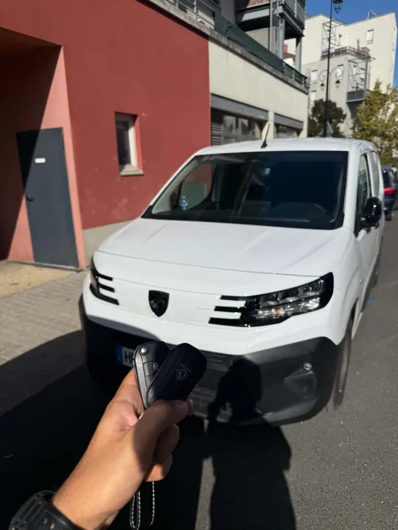 Refabrication de clé codée sur utilitaire - Peugeot Partner