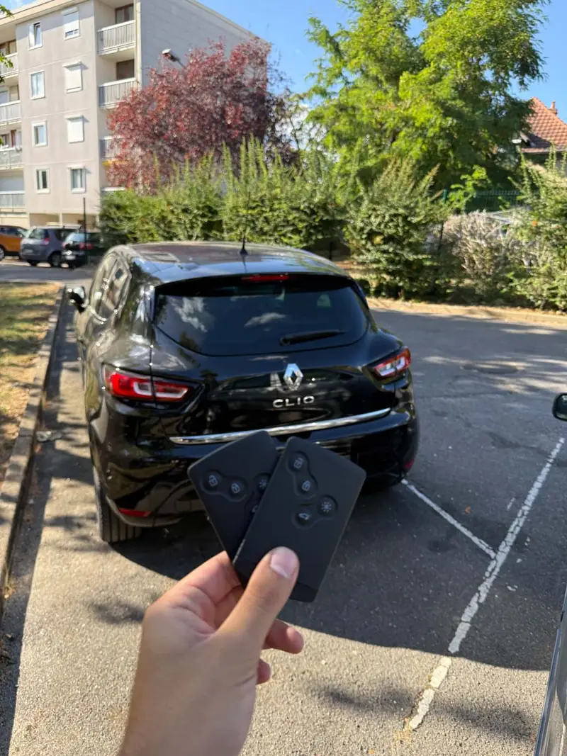 Programmation de carte mains libres en perte totale - Renault Clio