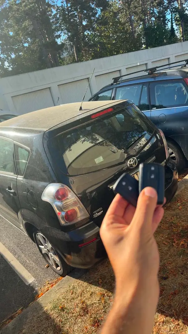 Double de clé électronique programmé à domicile - Toyota Verso